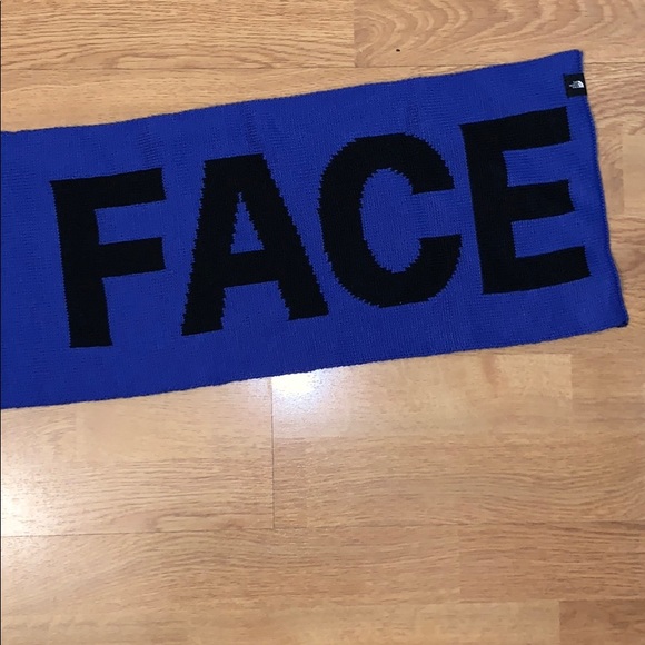 NWT The North Face Logo Scarf - Black/ Blue - Picture 6 of 13